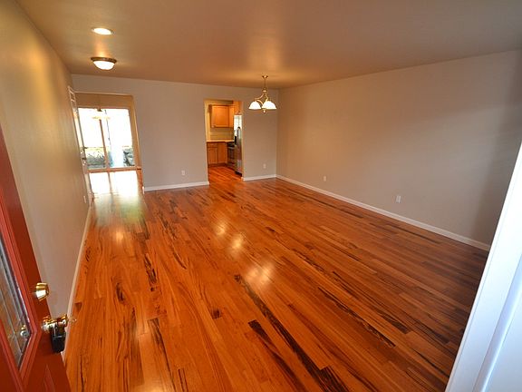 4th image of 8425 130th St E