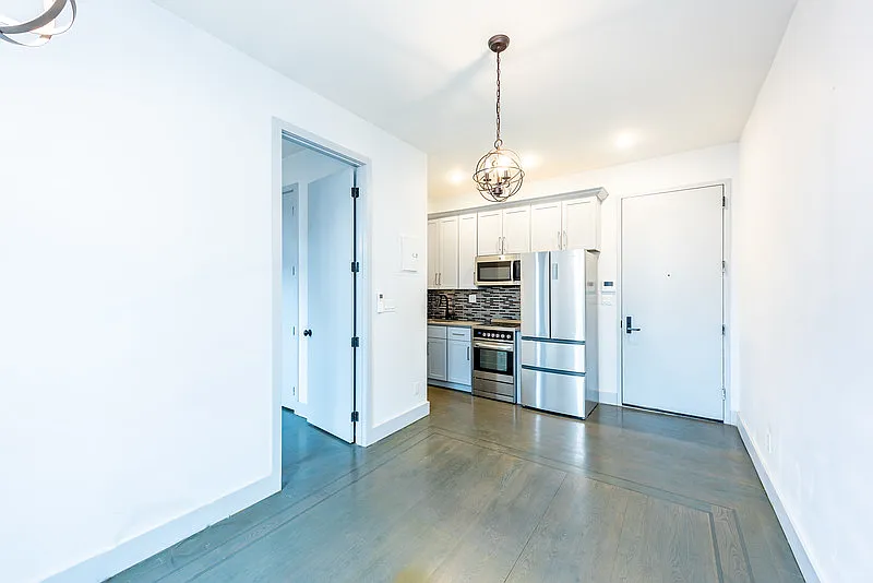Building Photo - 567 Decatur St #3R