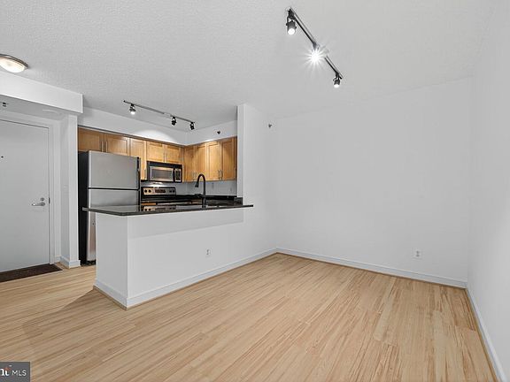 3rd image of 7500 Woodmont Ave #S901