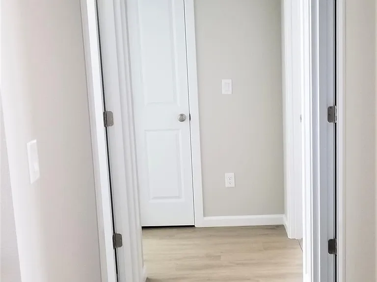 Secondary bedroom wing