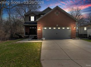 19224 Denby, Redford, MI 48240