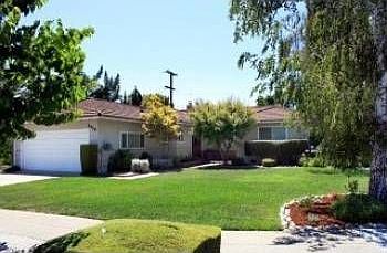 1st image of 2409 Schubert Ave
