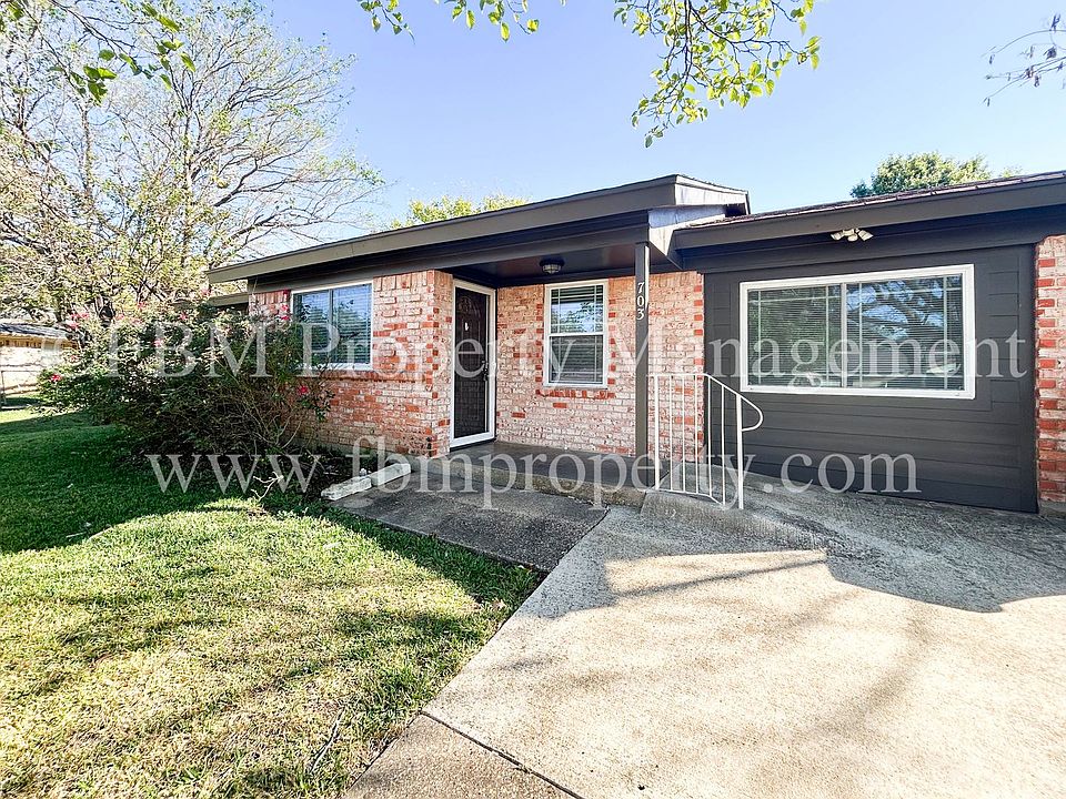 1st image of 703 Phillips Dr