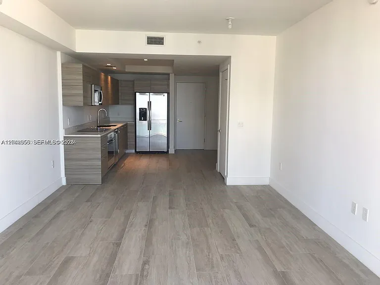 121 NE 34th St #2306A — Photo 3