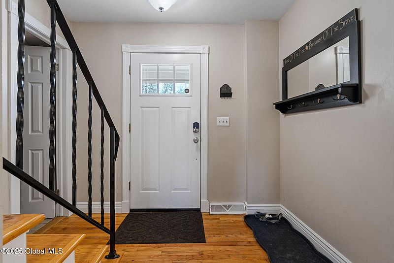 4th image of 46 Cranbury Court