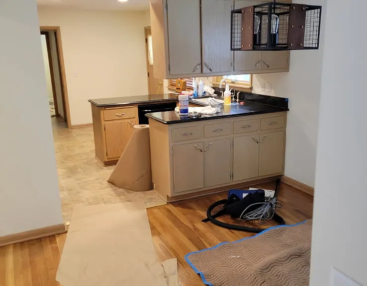 17570 Lucy Cir — Photo 4