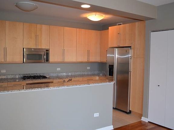 5th image of 530 N Lake Shore Dr APT 904