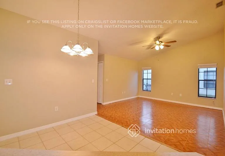 2442 Sweetwater Blvd — Photo 4