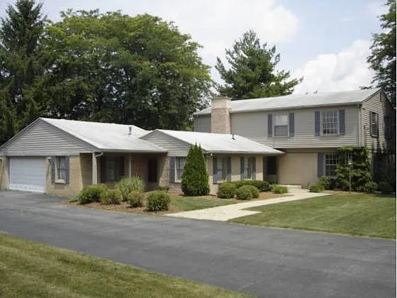 4520 S Clubview Dr photo 1