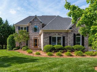 3503 Timberoak Dr, Greensboro, NC 27410