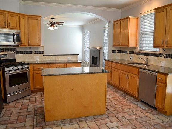 5th image of 15213 Mallard Green Ln