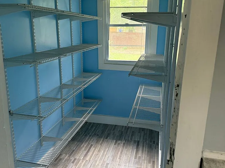 7048 Raymond Ave — Photo 5