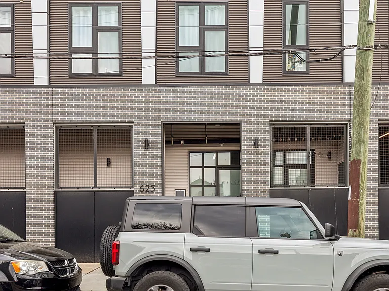 The Ryley Apartments — Photo 26