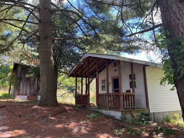 4463 Union Rd, Philippi, WV 26416