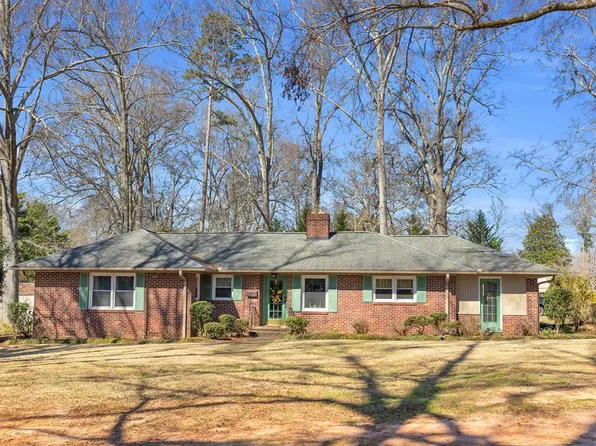 107 Lee St, Abbeville, SC 29620