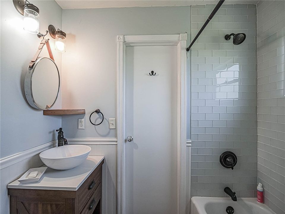 1st image of 1450 5th Ave #1450