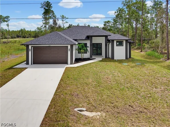 1318 Roosevelt Ave, Lehigh Acres, FL 33972