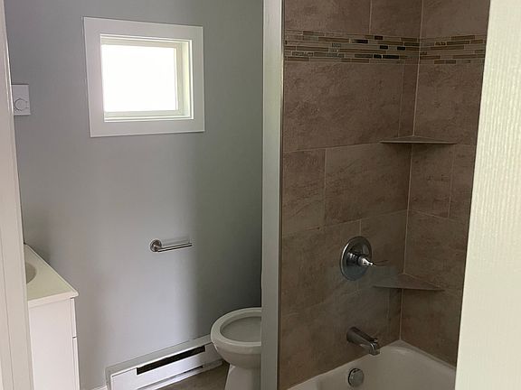 2nd image of 116 Prospect St #3