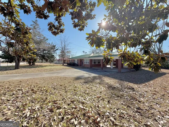 44 E Plum St, Hazlehurst, GA 31539