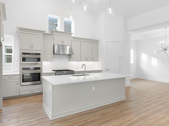 5th image of 496 SEAGROVE Drive