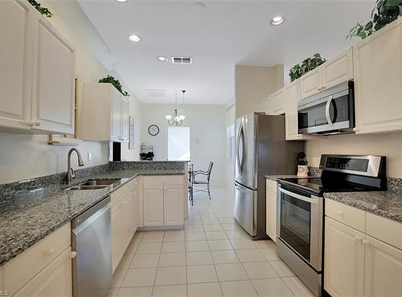 3rd image of 3387 Wildwood Lake Cir