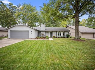 10798 Gate Post Rd, Strongsville, OH 44149