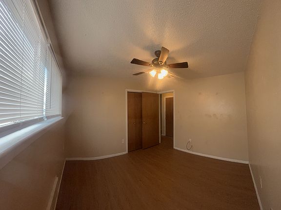5th image of 124 Columbia Ln #9