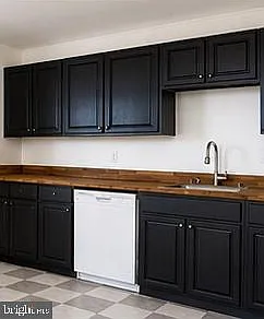 424 Lippincott Ave #B — Photo 11