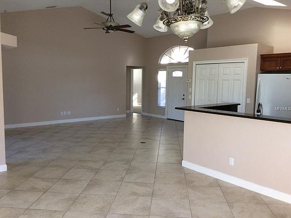 5th image of 518 Royal Poinciana #B