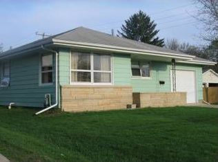 118 2nd Ave NE, Stewartville, MN 55976