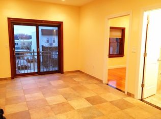 30-29 38th St #2, Astoria, NY 11103