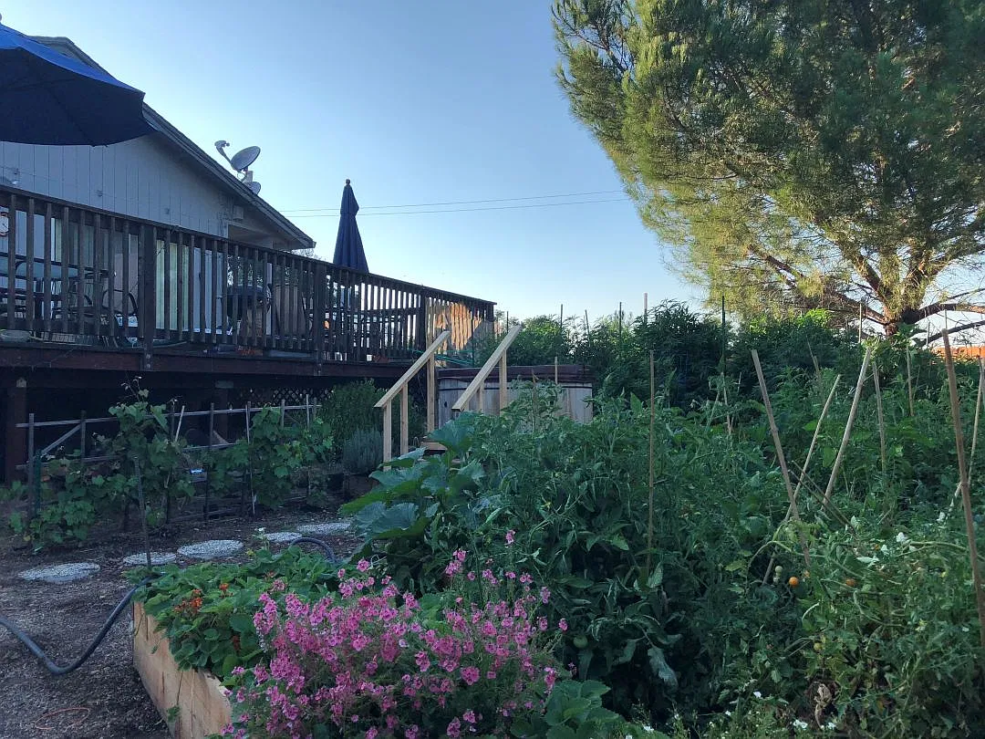 3 bed, 1700 sqft, $3,400 — Photo 2