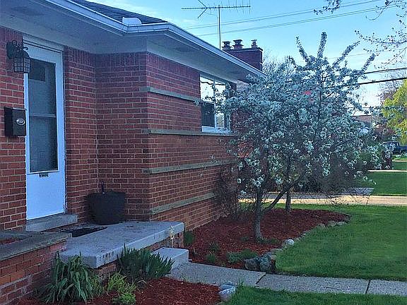 5th image of 1421 Marian Ave