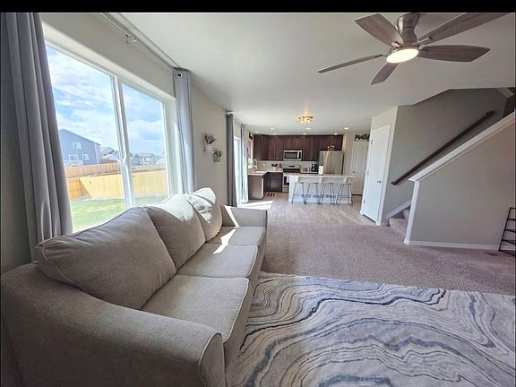 4th image of 6784 Skuna Dr