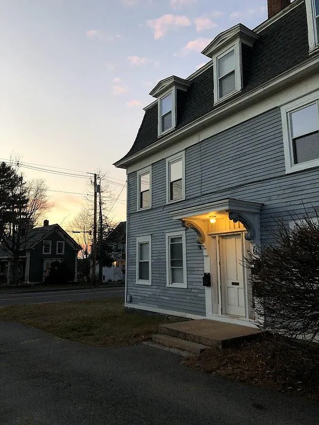 Building Photo - 61 Elm St #2