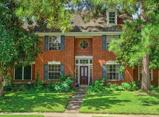 15706 Bay Forest Dr, Houston, TX 77062