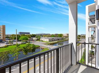 8001 NW 41st St #F-303, Doral, FL 33166