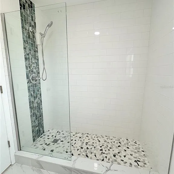 1081 Humboldt St — Photo 10