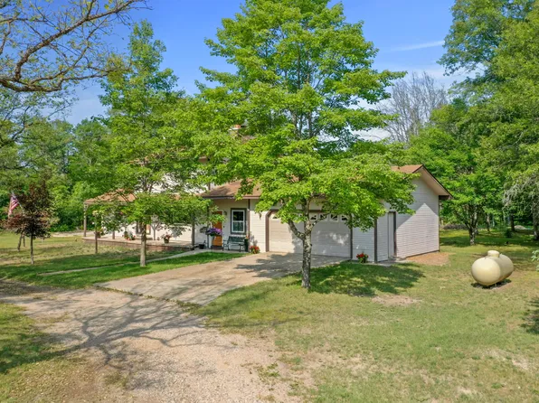 8120 S Old 27, Grayling, MI 49738