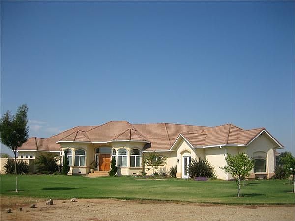 1st image of 23739 N Hacienda Dr