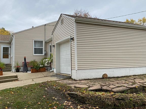 2nd image of 1304 Grenham Pl