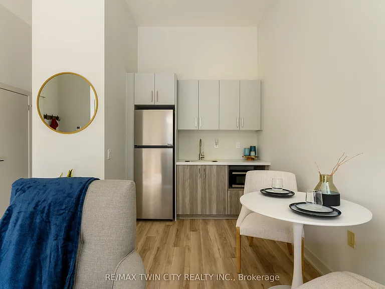 152 N Park St #118 — Photo 11