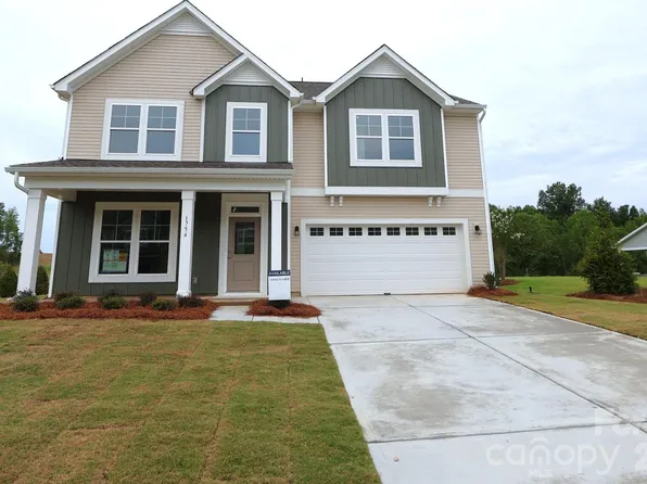 1754 Boulder Ridge Dr, Gastonia, NC 28052