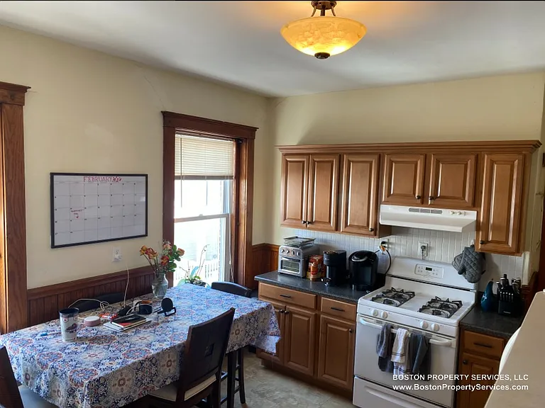 7 Hillside St #2 — Photo 4