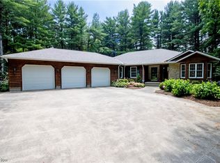 9693 River Corners Rd, Homerville, OH 44235