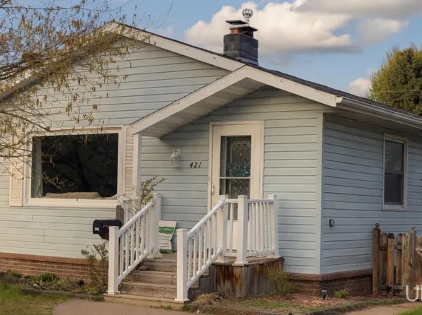 421 Lawrence St, Kingsford, MI 49802