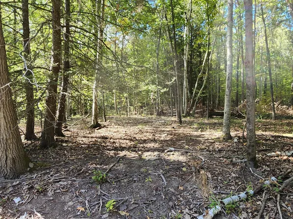 645 Evergreen Dr, Falls, PA 18615