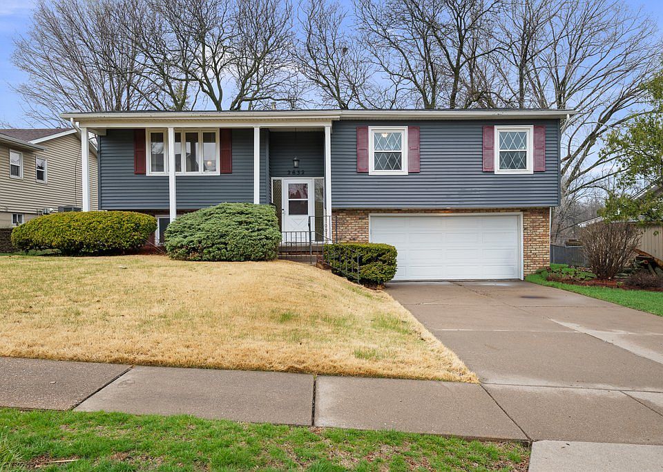 1st image of 2632 W 38th Pl