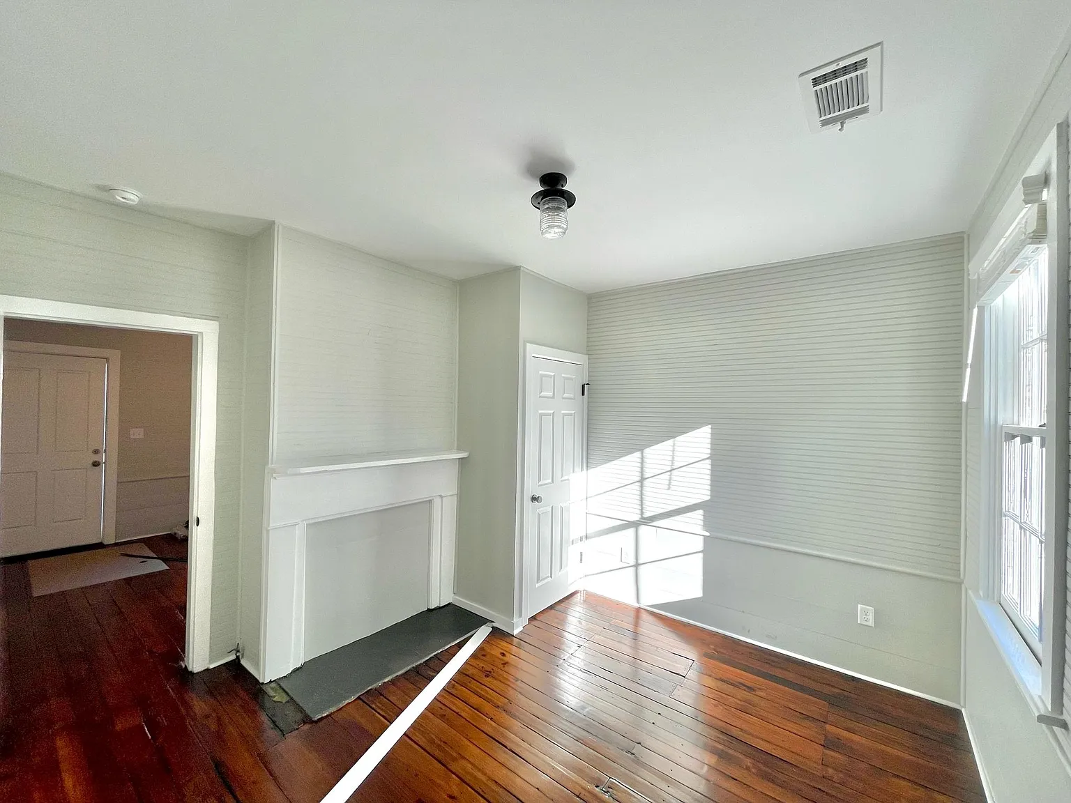 1 bed, 542 sqft, $1,750 — Photo 3
