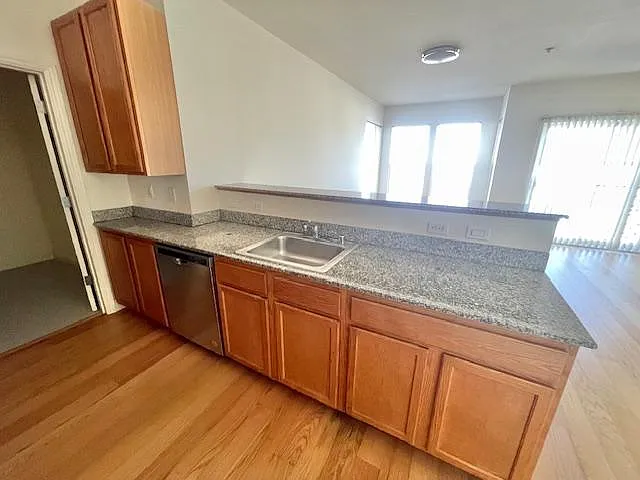 118 Wood St #201 — Photo 11